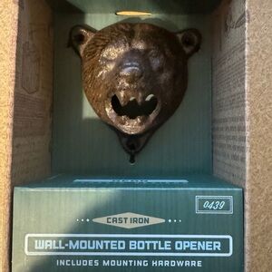 Cast Iron Wall Mount Black Bear Head Beer Bottle Opener New NIB funny Collector